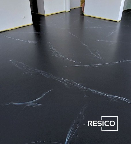Resico Poliuretan efekt Czarny Marmur.jpg
