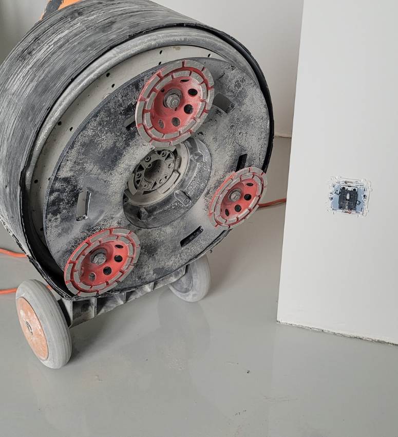 szlifierka podlogowa