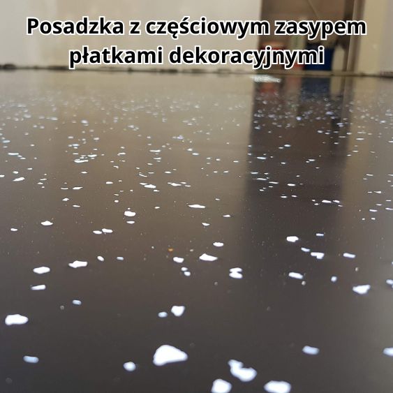 Posadzka z częściowym zasypem płatkami dekoracyjnymi resico żywica
